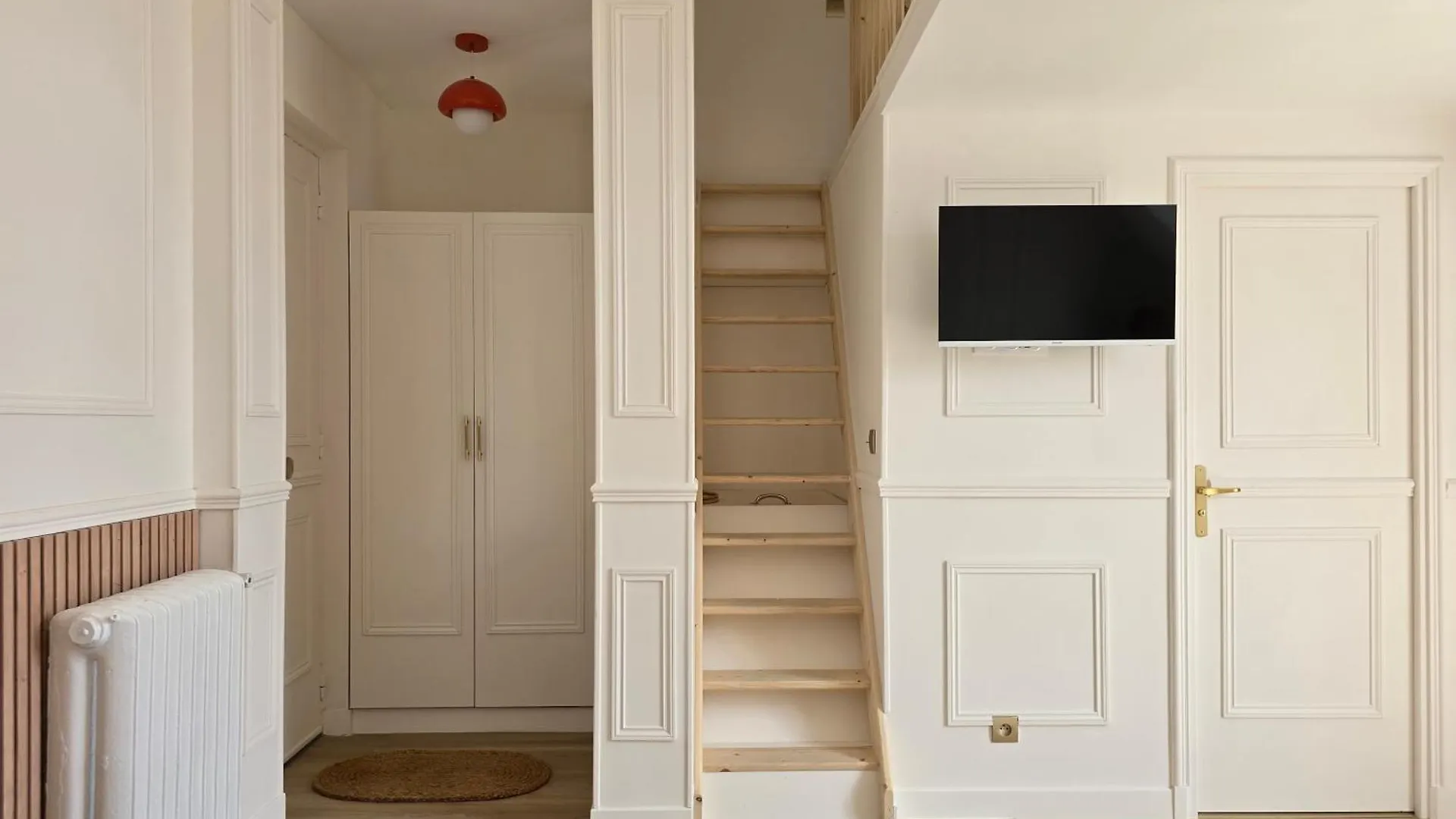 Apartment Little Lv2 Au Coeur De L'Avenue Des Champs-Elysees Arc De Triomphe Paris France
